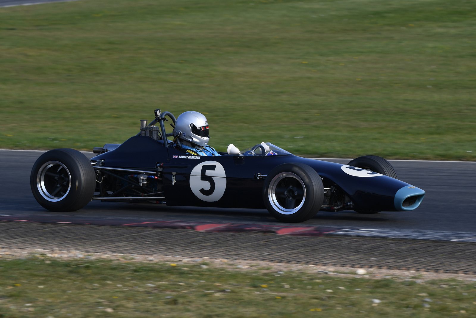 Chevron B15 10